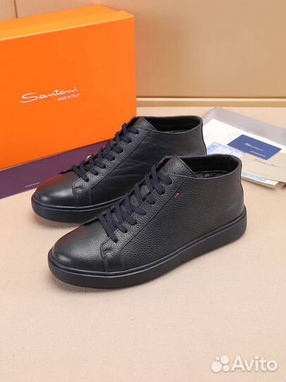 Полуботинки Santoni с натуральной кожей: стиль и качество в одном