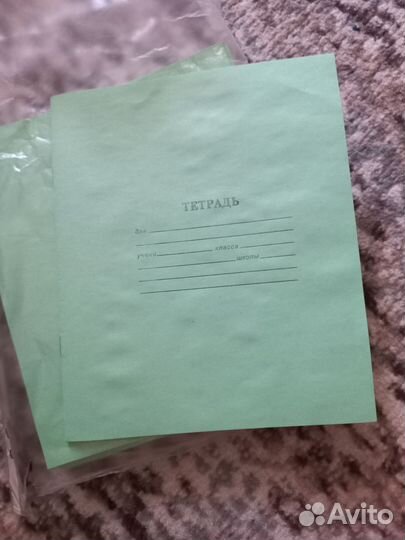 Тетрадь в частую косую линейку