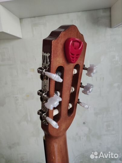 Классическая гитара madeira