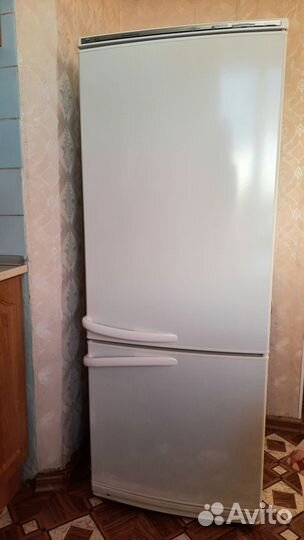 Холодильник атлант бу