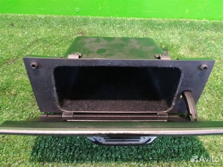 Пепельница Honda FR-V (BE1) 2006