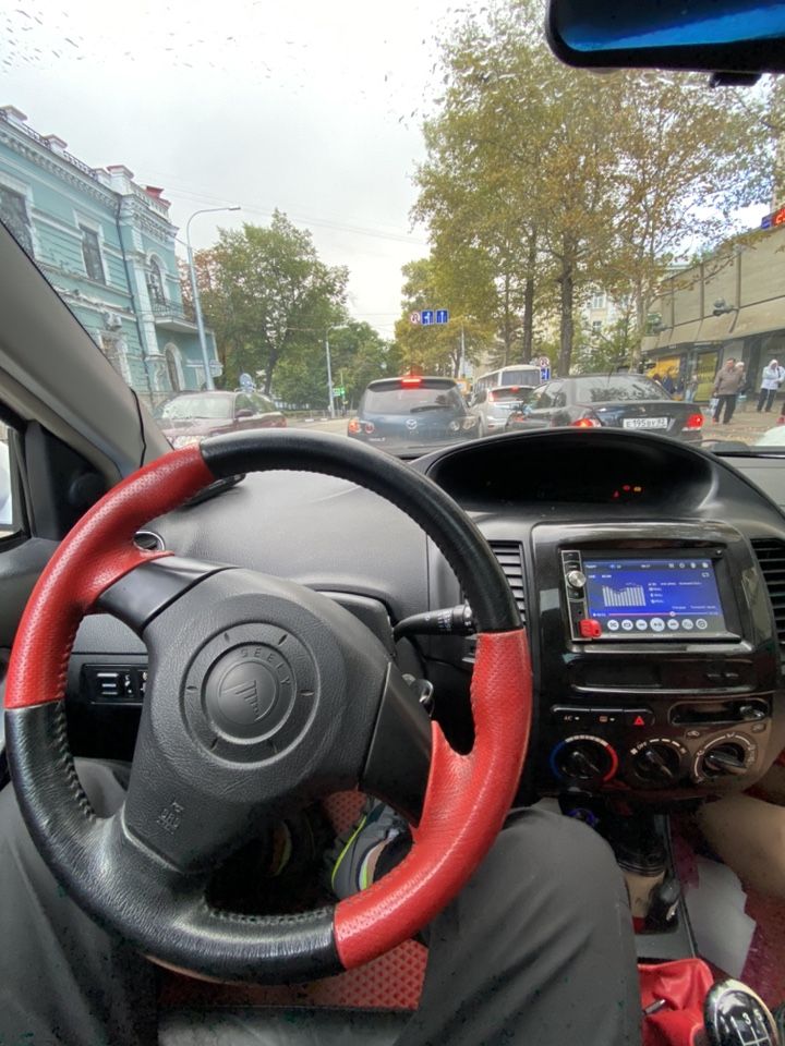 Geely MK Cross: фото владельца