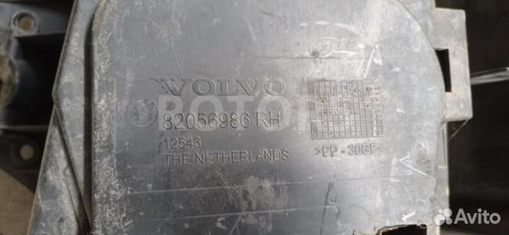 Кронштейн крепления фары правый Volvo FH 3 2013