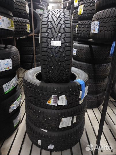 Pirelli Winter Ice Zero 235/55 R17 103T