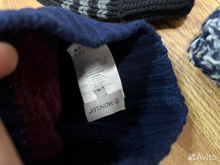 Шапки для мальчика Moncler