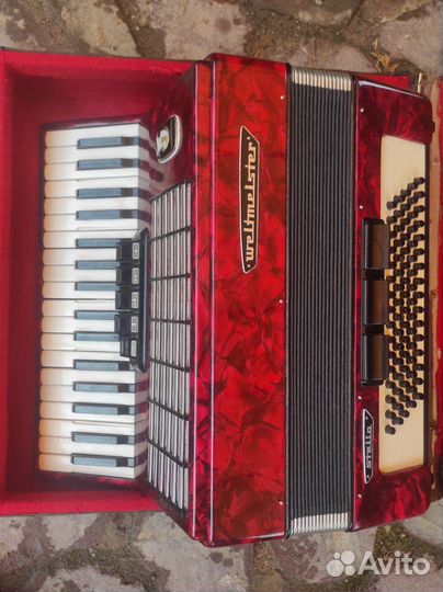 Немецкий аккордеон Weltmeister stella 3/4