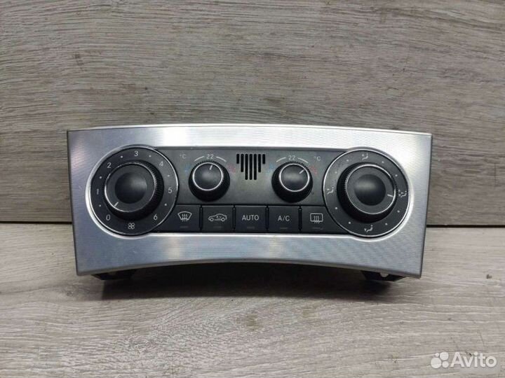 Блок управления климат-контролем Mercedes С W203