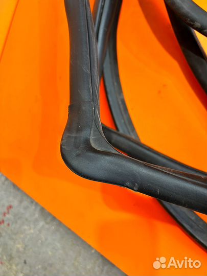 Уплотнитель двери на Hyundai Creta