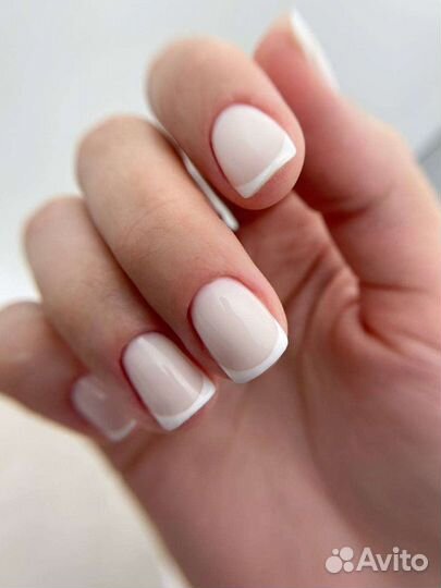 Маникюр с покрытием гель-лаком