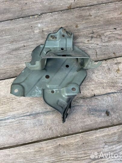 Подставка под аккумулятор Honda Civic 4D 1.3 2008