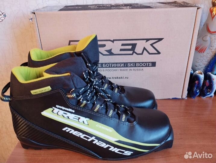 Ботинки лыжные новые trek р. 45 28,5 см
