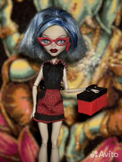 Куклы Монстер Хай Дьюс,Гулия,Дракулаура скариж