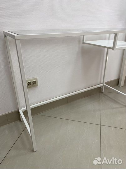 Столик IKEA витше