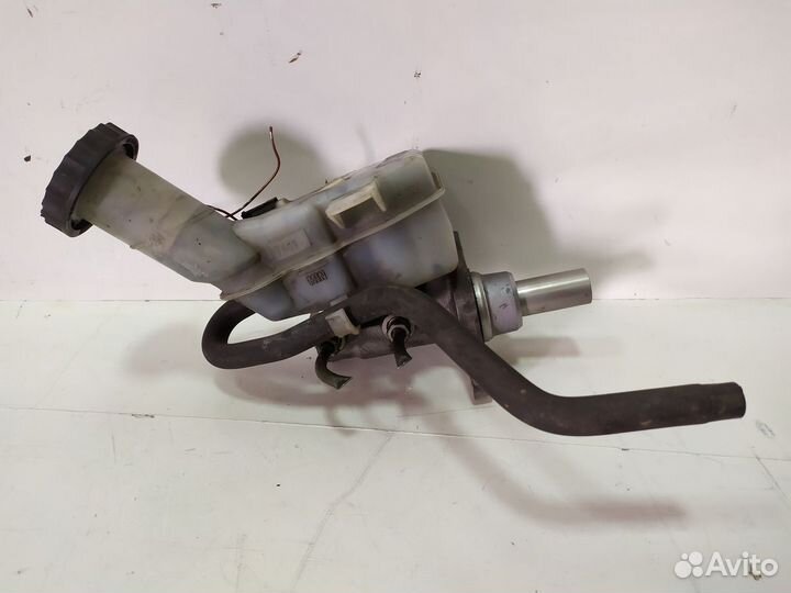 Цилиндр тормозной главный Митсубиси Аутлендер XL