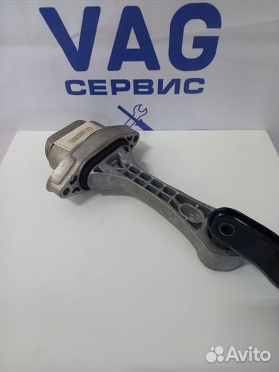 Опора двс задняя 1J0199851AA