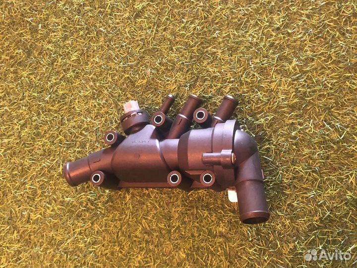 Корпус термостата с термостатом Форд Фокус 1 новый