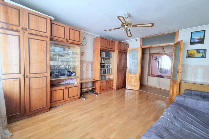 2-к. квартира, 55 м², 9/10 эт.