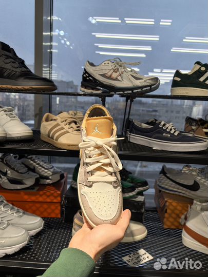 Nike air jordan 1 low taupe haze