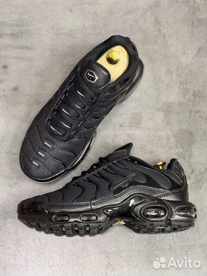 Кроссовки Nike Air Max Tn Plus