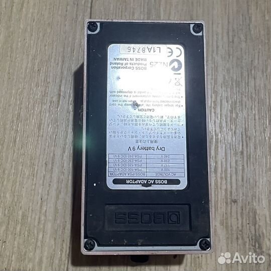 Гитарная педаль boss mega distortion