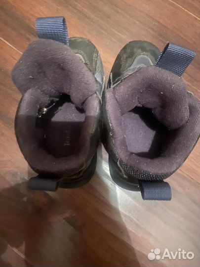 Кроссовки на мальчика