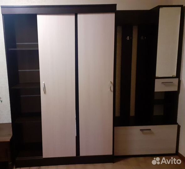 Прихожая со шкафом купе