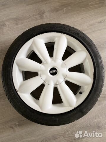 Колеса R18 225/45 RunFlat летние с белыми дисками