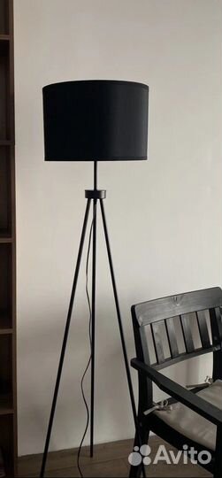 Светильник напольный