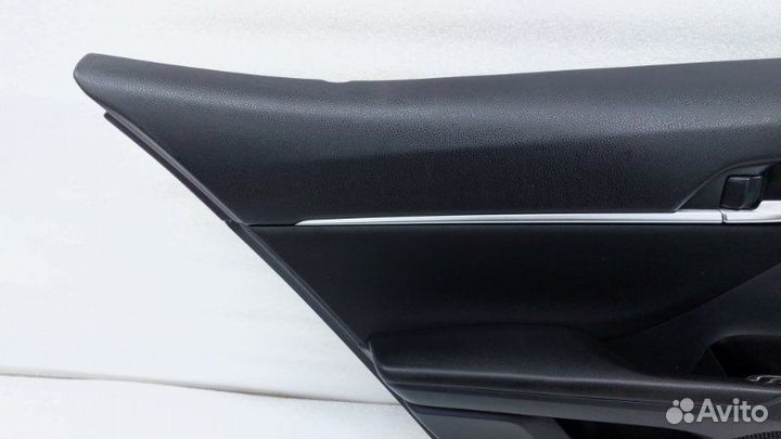 Б/У Обшивка двери Состояние хорошее, оригинал