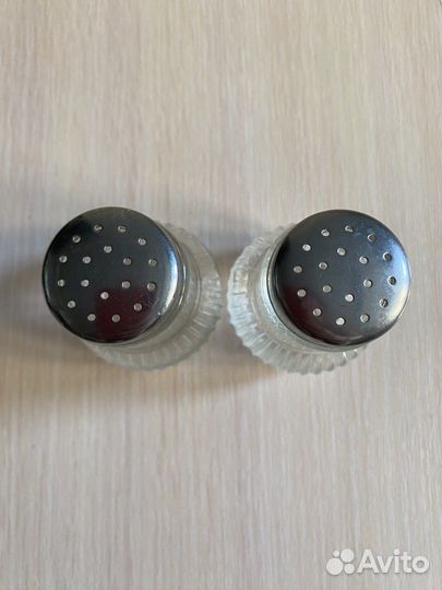 Солоница и перечница