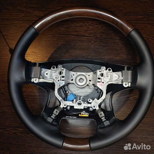 Руль с подогревом Toyota Land Cruiser