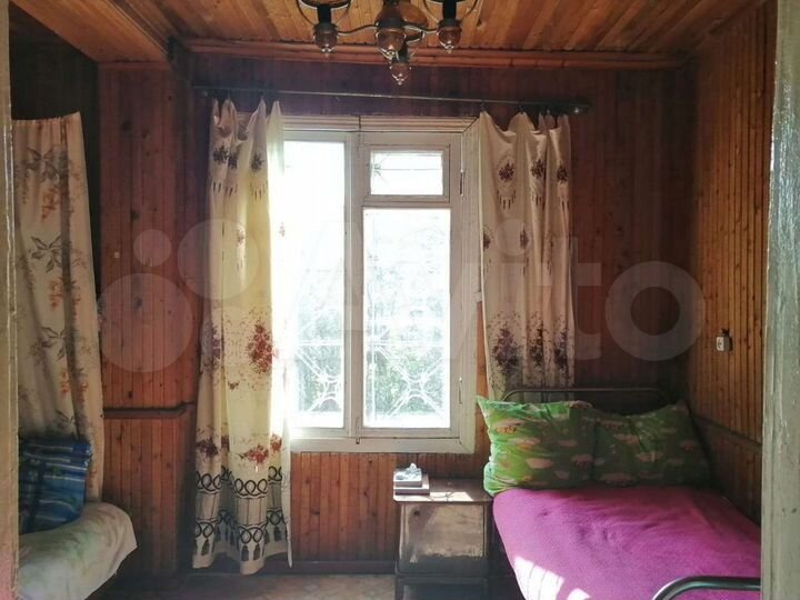 Дом 40 м² на участке 5 сот.