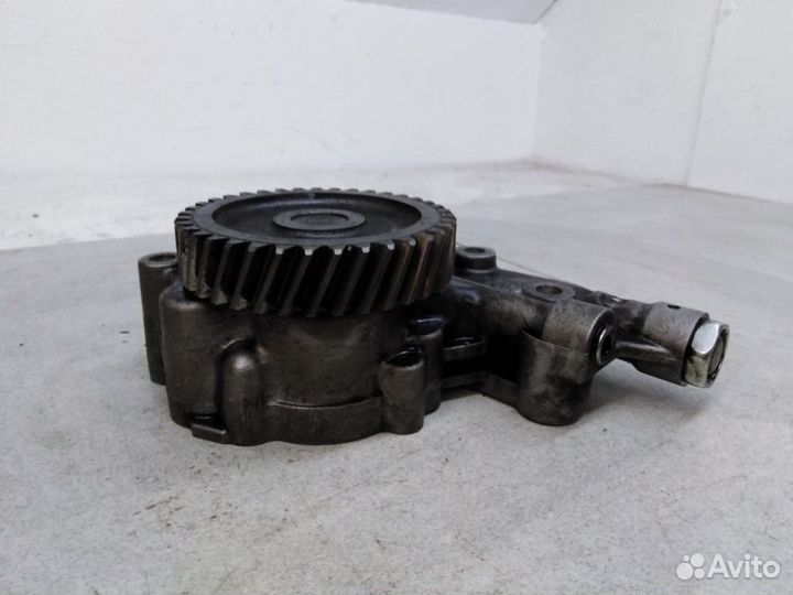 Насос масляный Митсубиси