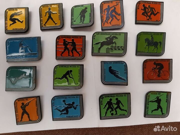 Значки гербы городов СССР