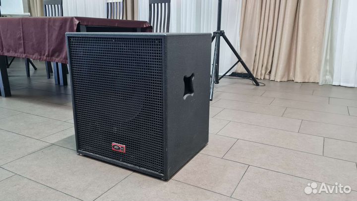 Сабвуфер пассивный концертный peavey
