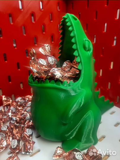 Дракон для хранения карандашей и конфет