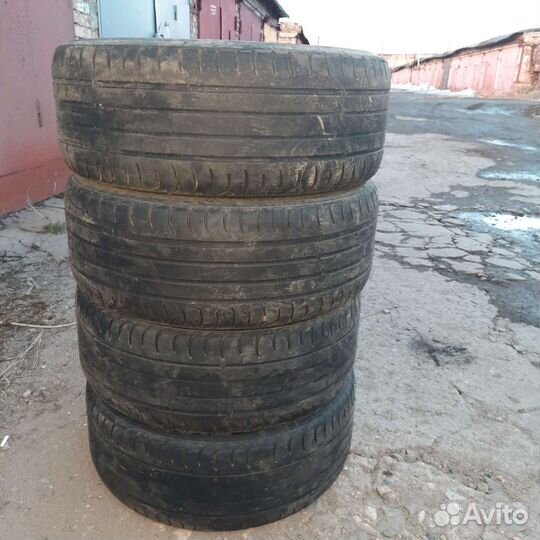 Roadstone N8000 205/55 R16