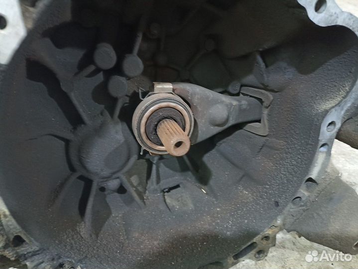 МКПП в сборе (Pontiac Vibe)