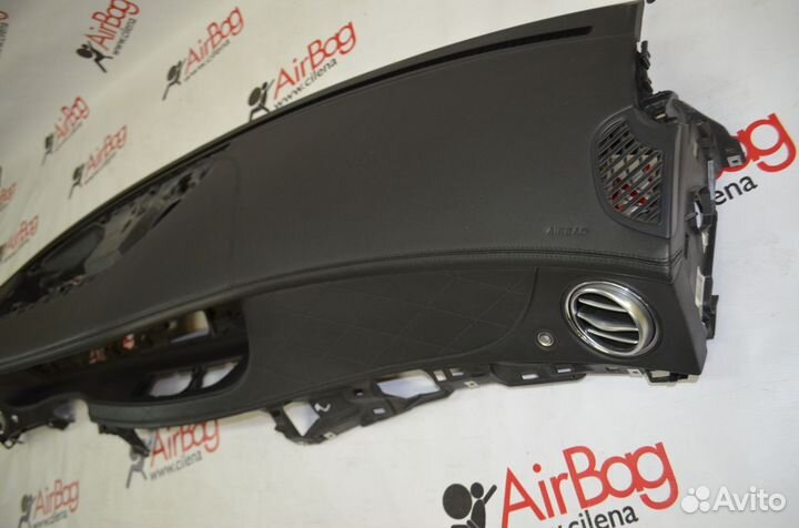 Торпедо панель Mercedes S класса 2017 (кожа)