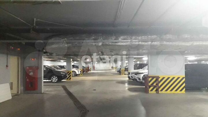 Машиноместо