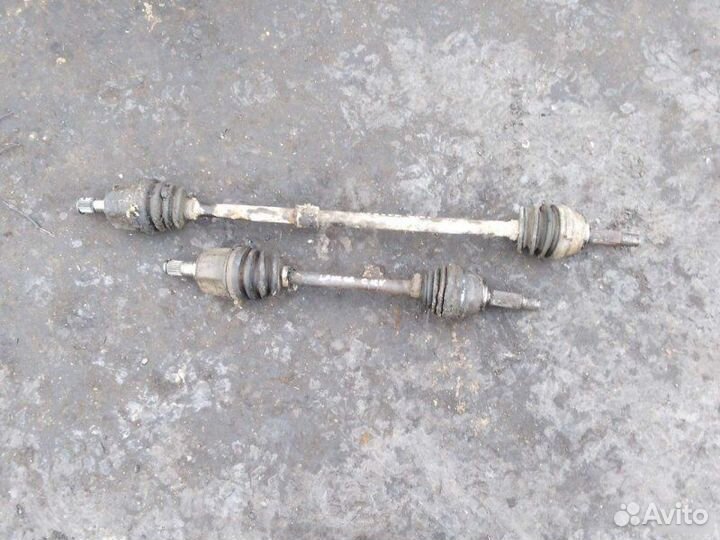 Привод Mitsubishi Lancer