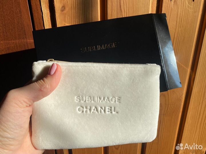 Косметички Chanel