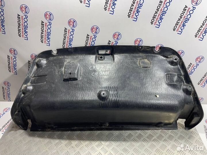 Обшивка крышки багажника Chevrolet Cruze