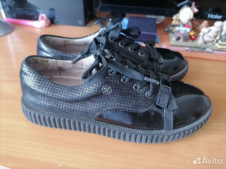 Туфли школьные для девочки 33. Капика*