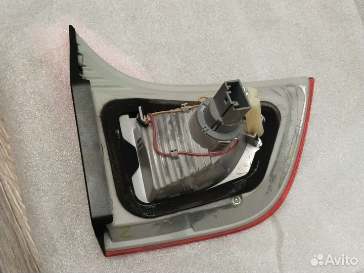 Бмв Х6 е71 фонарь левый правый в крышку багажника
