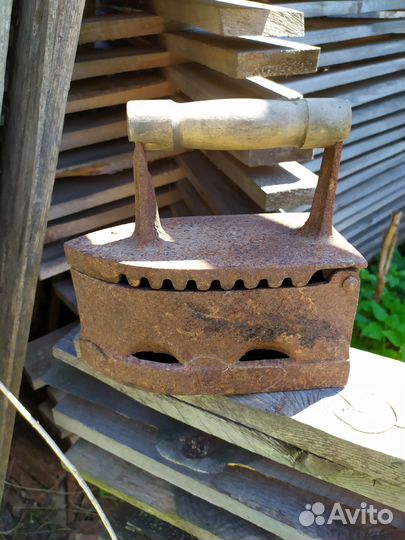 Утюг угольный