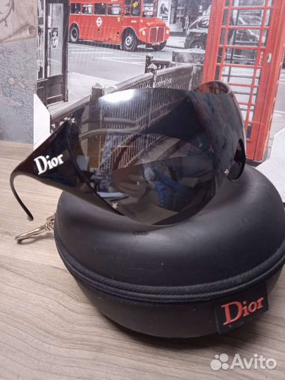 Женские очки с футляром