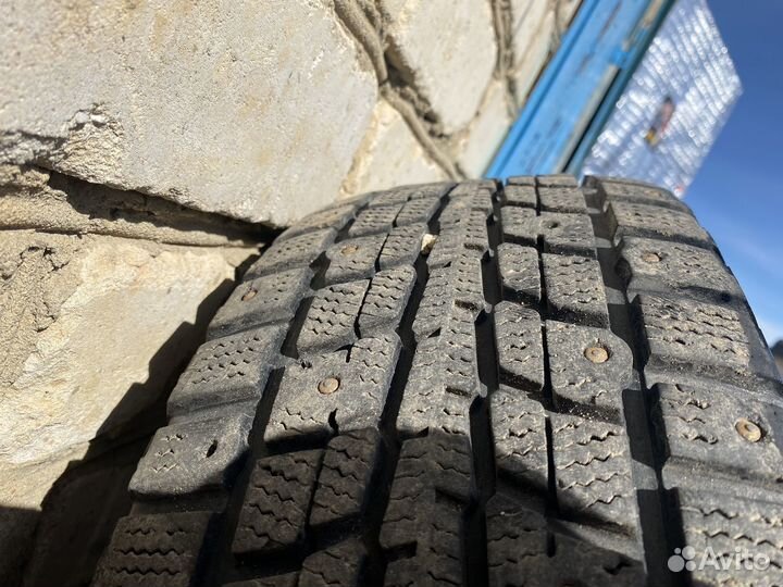 Dunlop SP Winter Ice 01 185/65 R15 88T