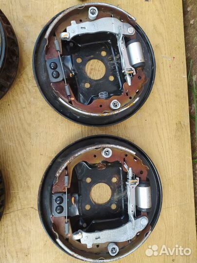 Nissan Almera G15 тормозные барабаны