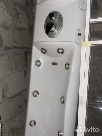 Душевая панель